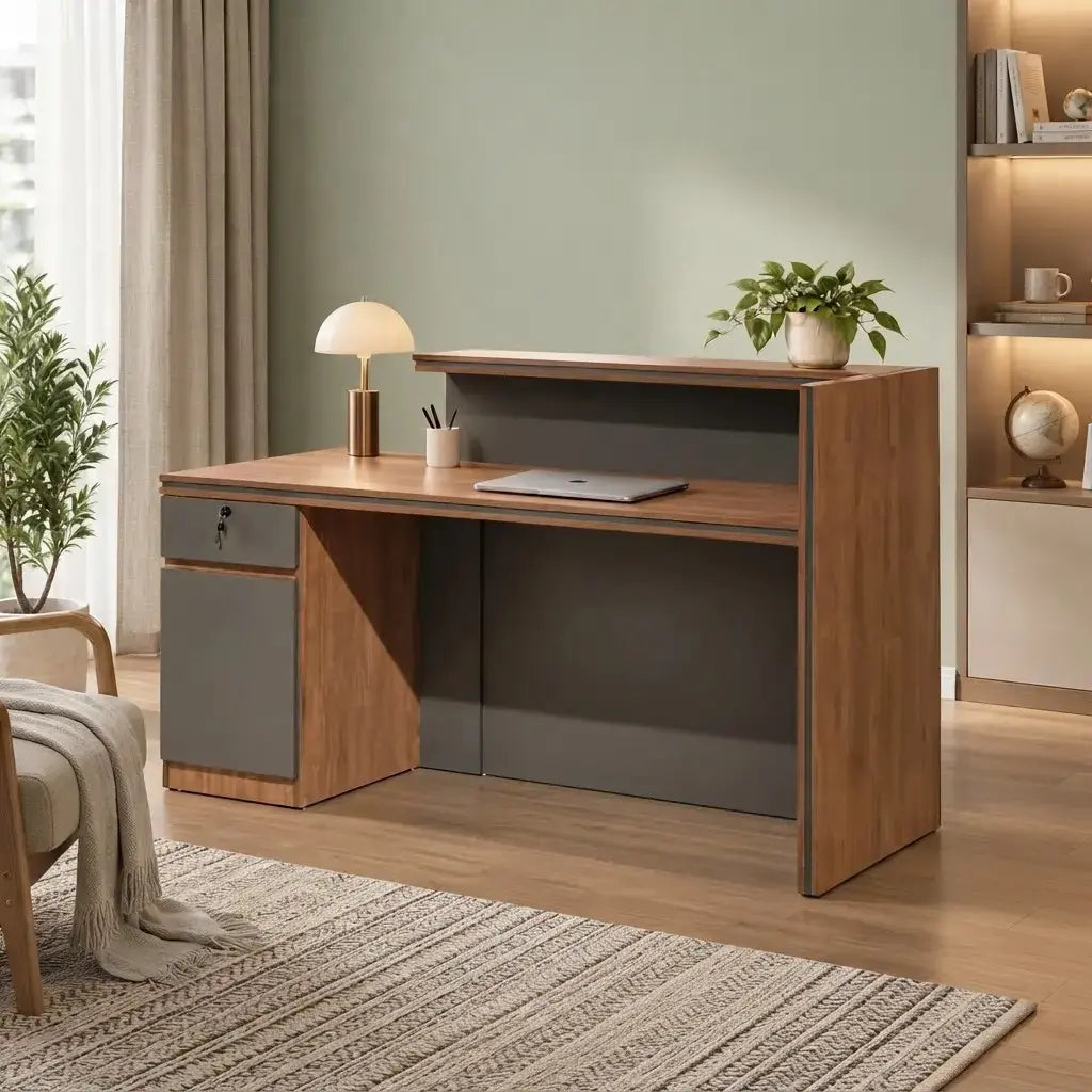 Maci Reception Counter